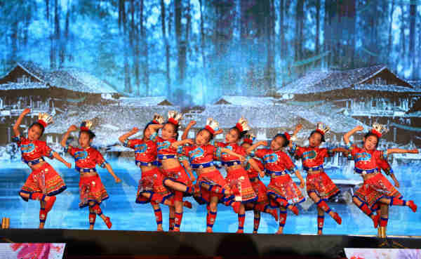绿城育华国际文化节4日在浙江杭州开幕！吸引全球12国师生共襄盛举